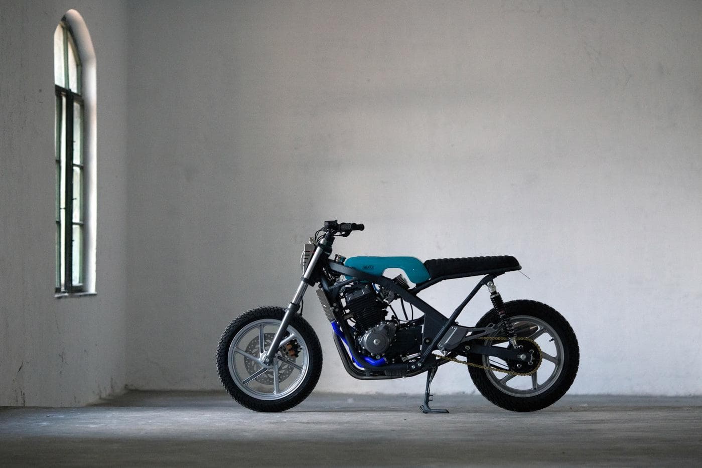 Mokka Cycles' CB500 France Express